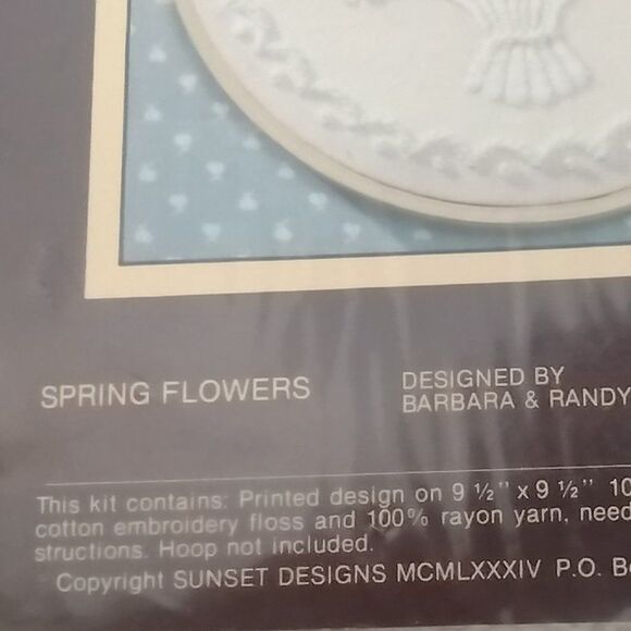 Sunset Stitchery 418 Spring Flowers Embroidery Kit - Picture 4 of 6